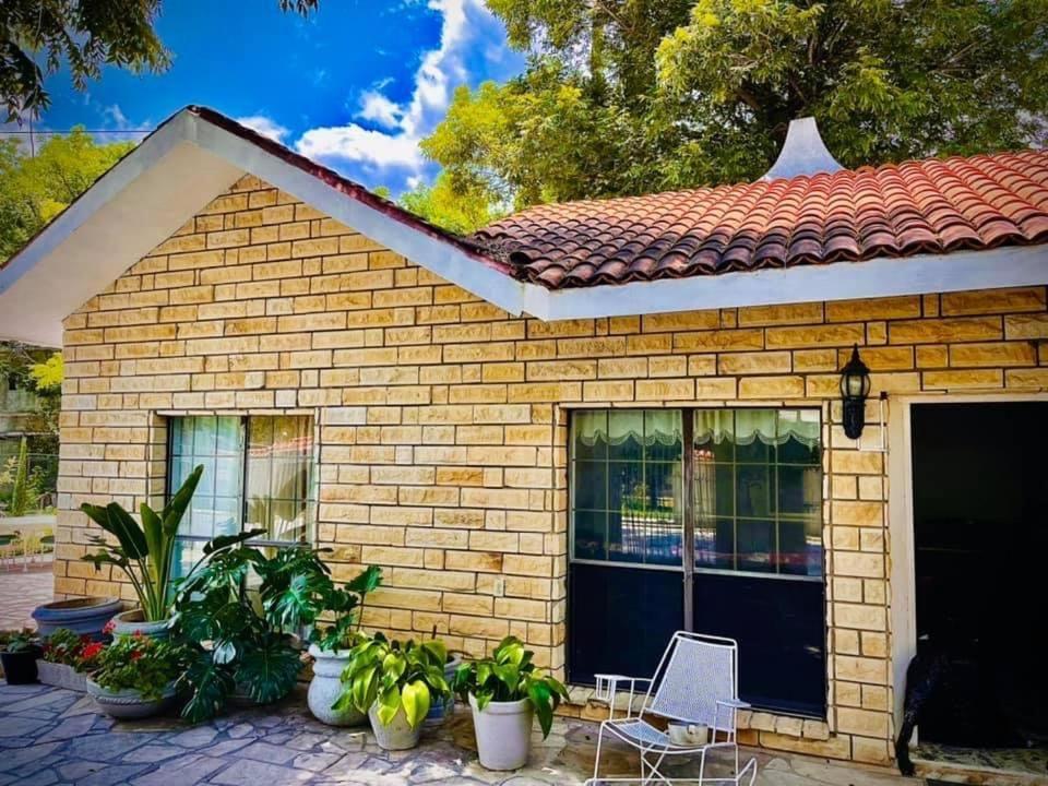 La Casita Inn Bustamante المظهر الخارجي الصورة